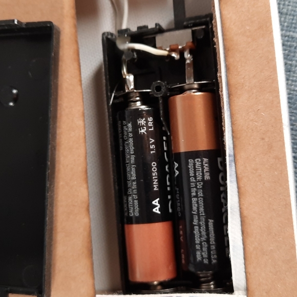 Winter Snowman Canvas Lighted Flickering Snowflake LED Ornament Picture - Picture 6 of 7